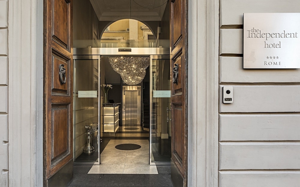 숙박 시설 입구