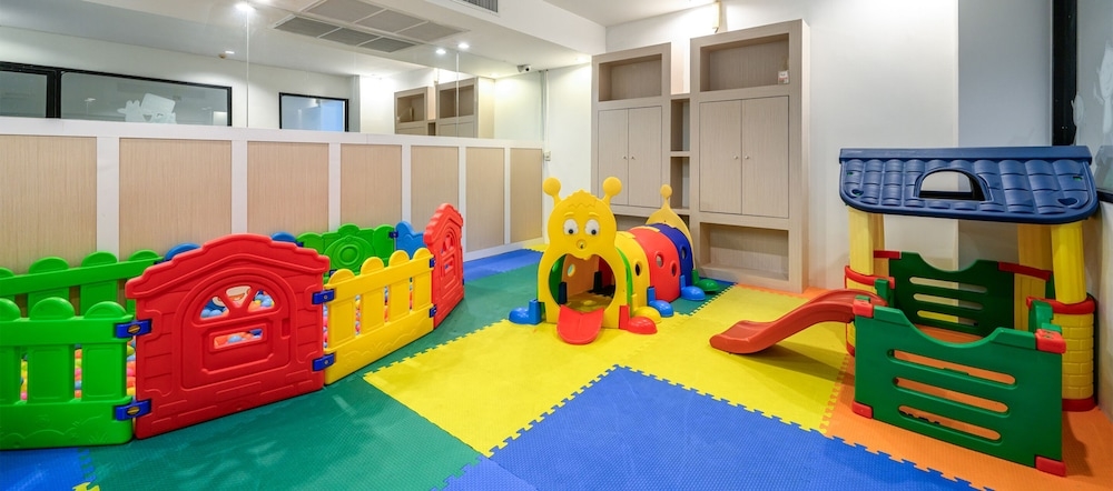 어린이 놀이 공간 - 실내