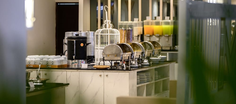 뷔페 아침 식사