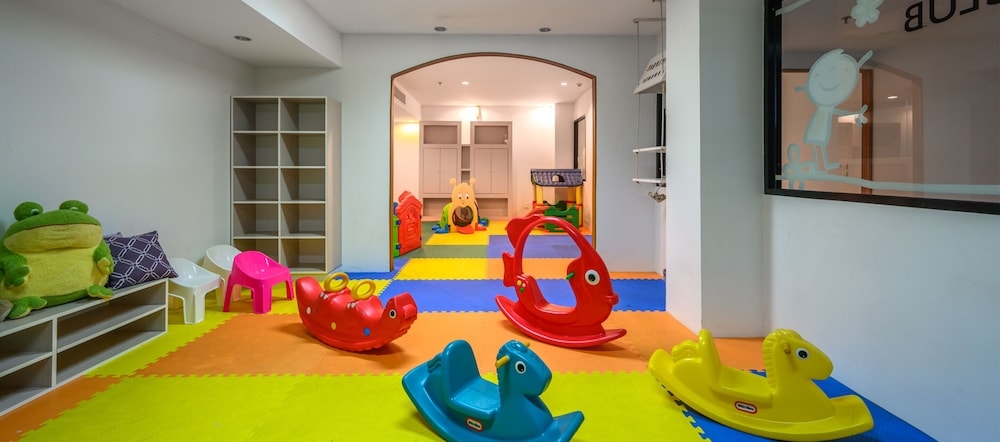 어린이 놀이 공간 - 실내