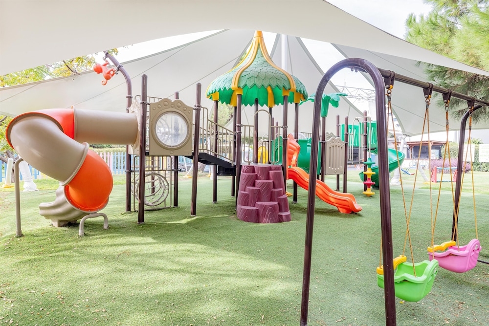 어린이 놀이 공간 - 야외