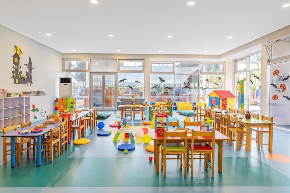 어린이 놀이 공간 - 실내