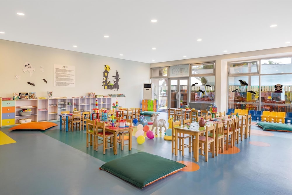 어린이 놀이 공간 - 실내