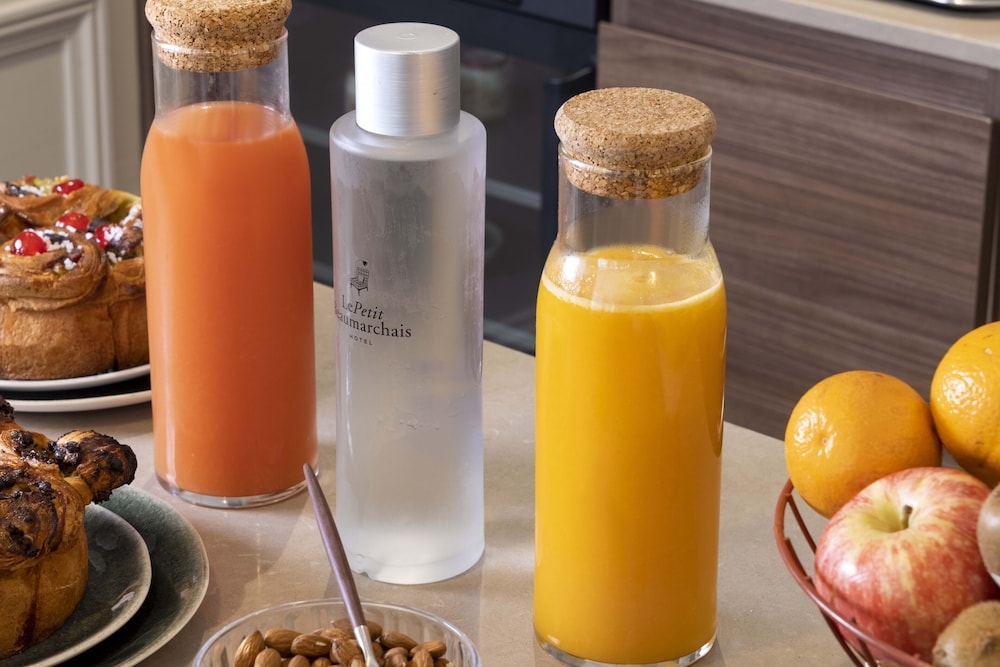 뷔페 아침 식사