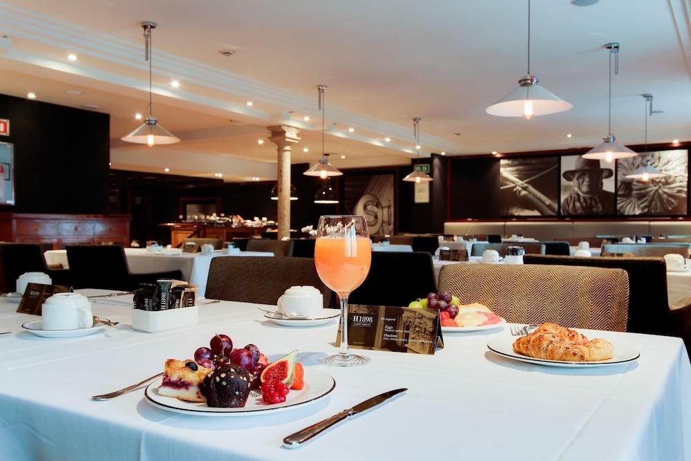 뷔페 아침 식사