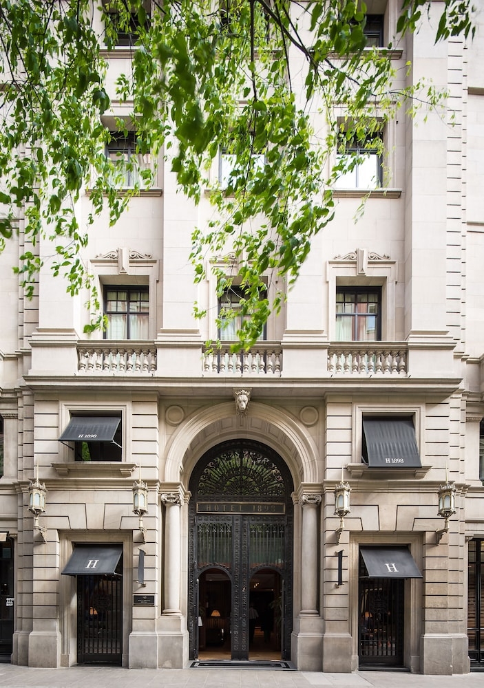 숙박 시설 정면