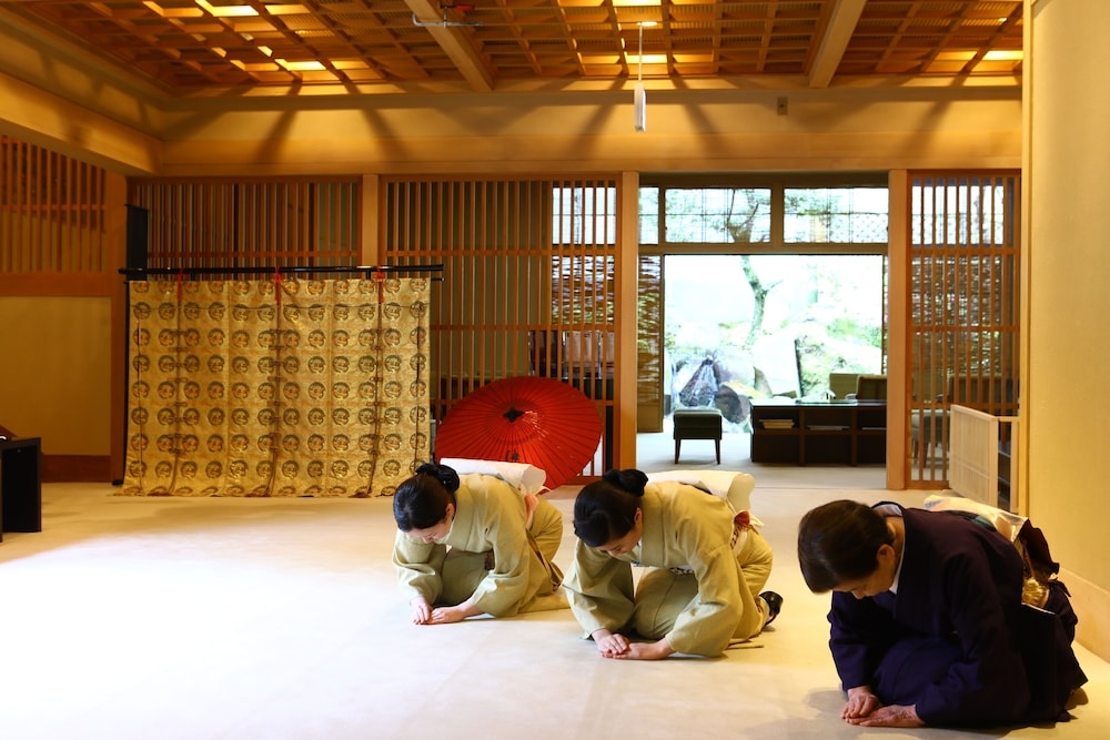 로비 좌석 공간