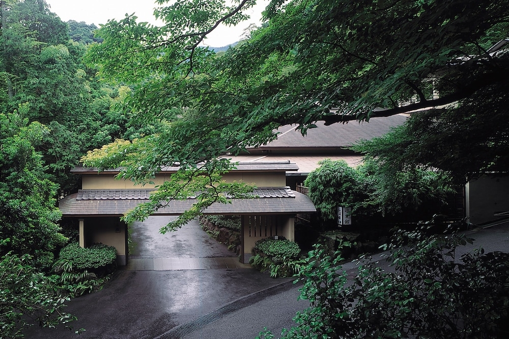 숙박 시설 구내