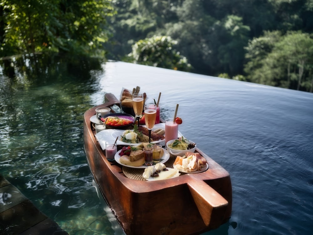 숙박 시설 내 편의 시설/서비스