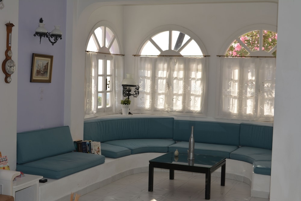 로비 좌석 공간