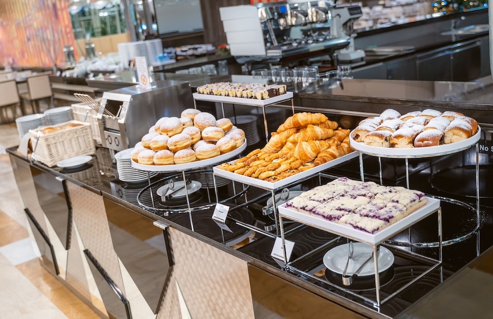 뷔페 아침 식사