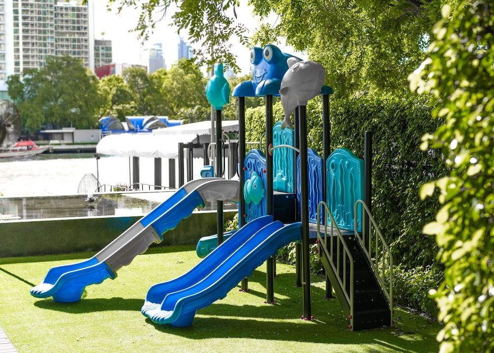 어린이 놀이 공간 - 야외