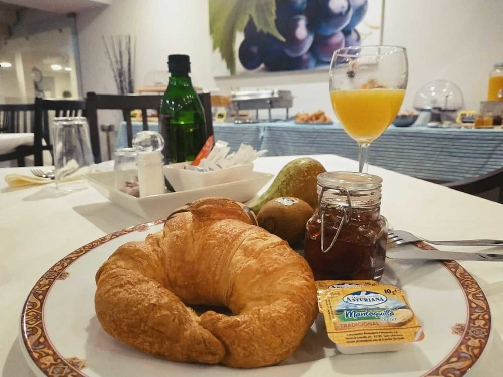 뷔페 아침 식사