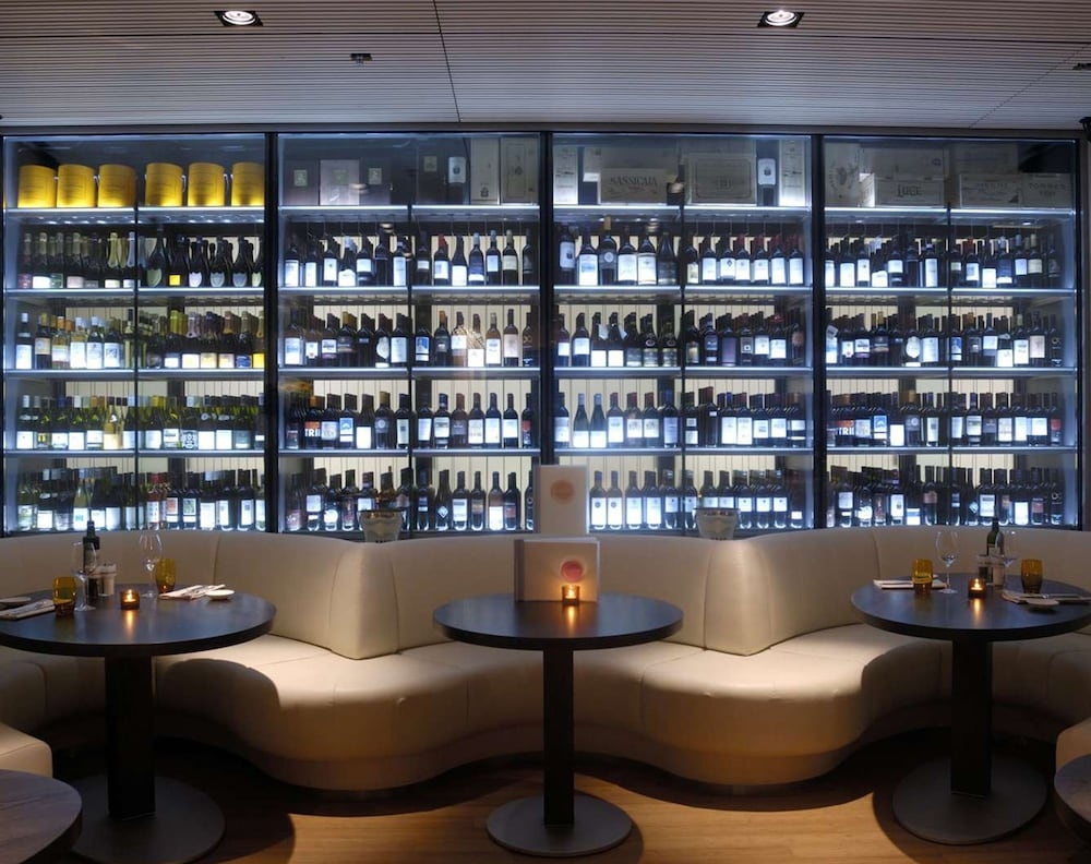 바(숙박 시설 내)