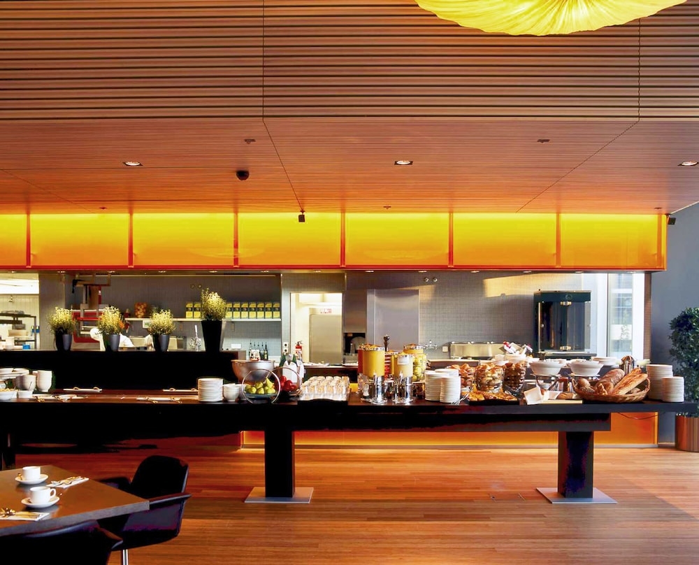 뷔페 아침 식사