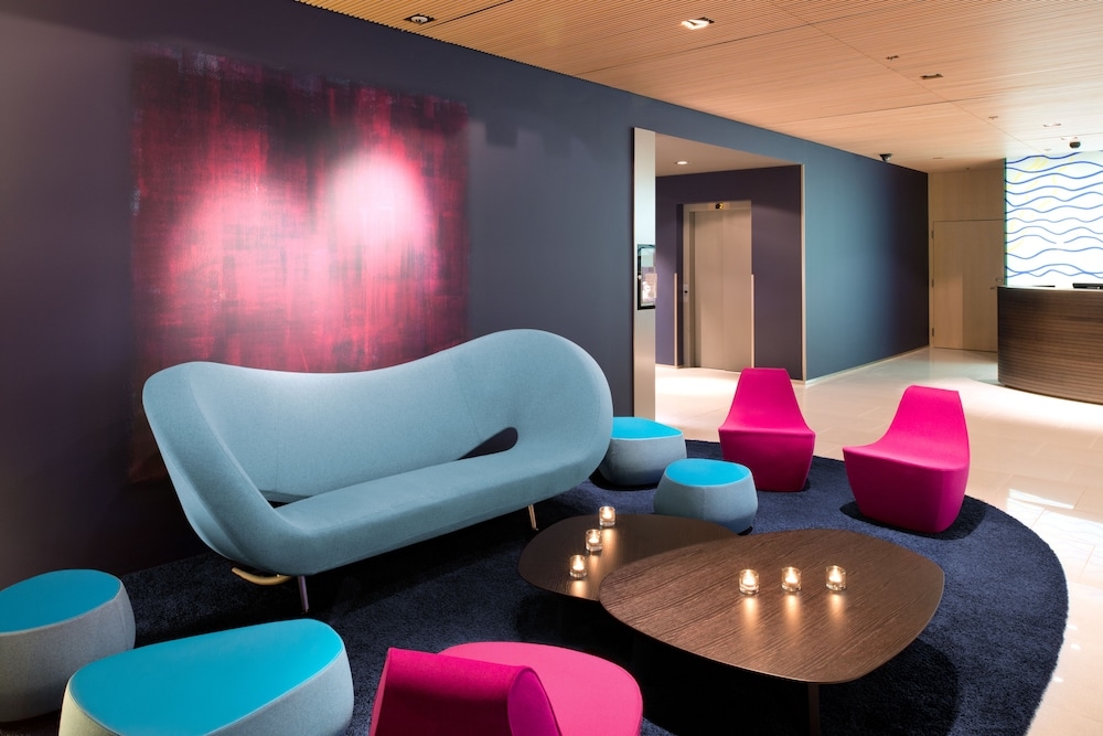 로비 좌석 공간