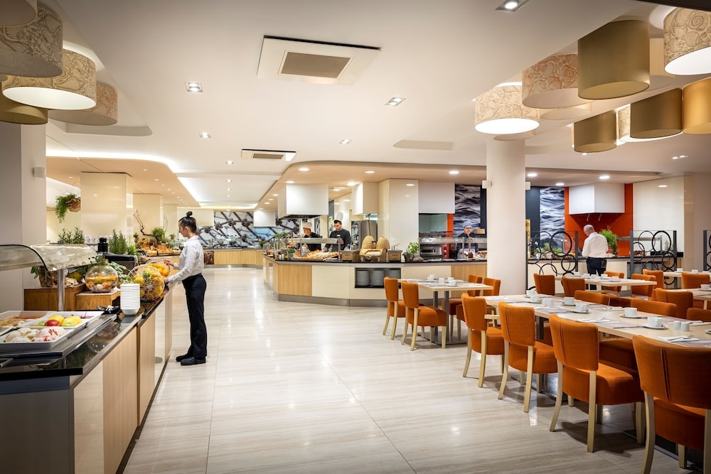 뷔페 아침 식사