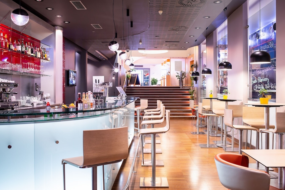 바(숙박 시설 내)