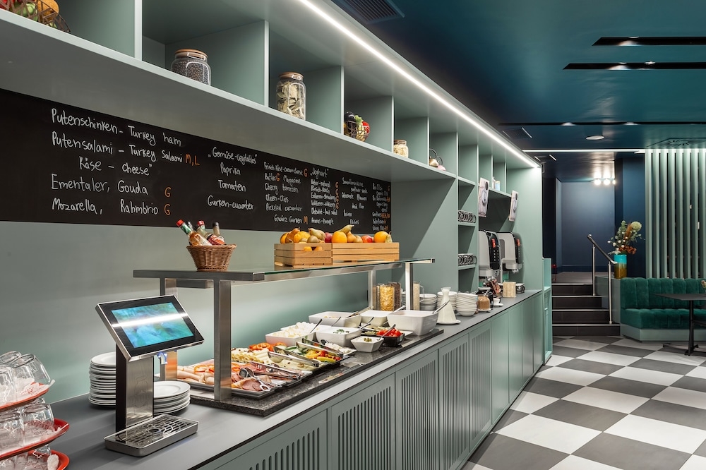 뷔페 아침 식사