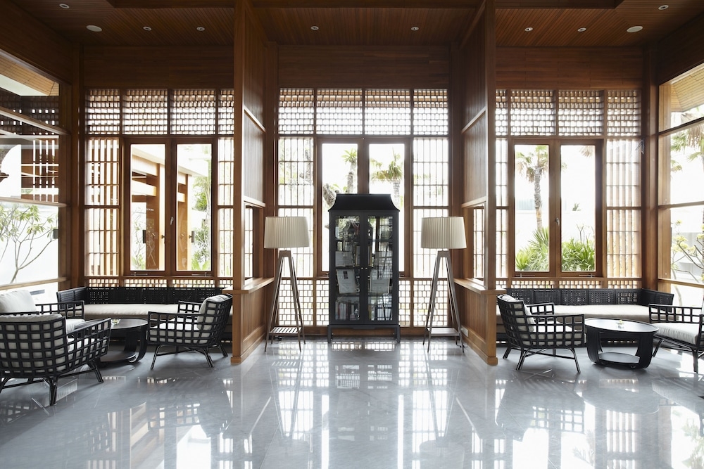 로비 좌석 공간