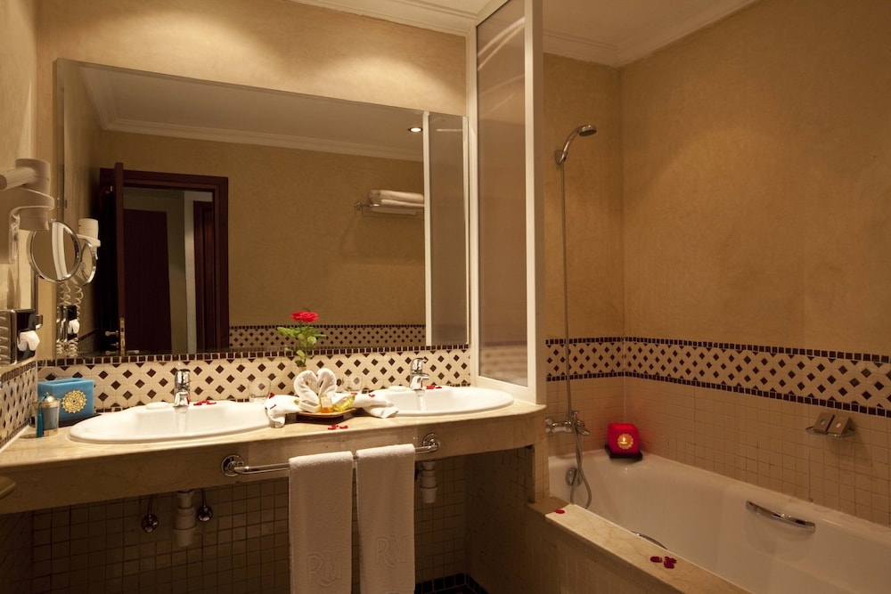 욕실 편의 시설