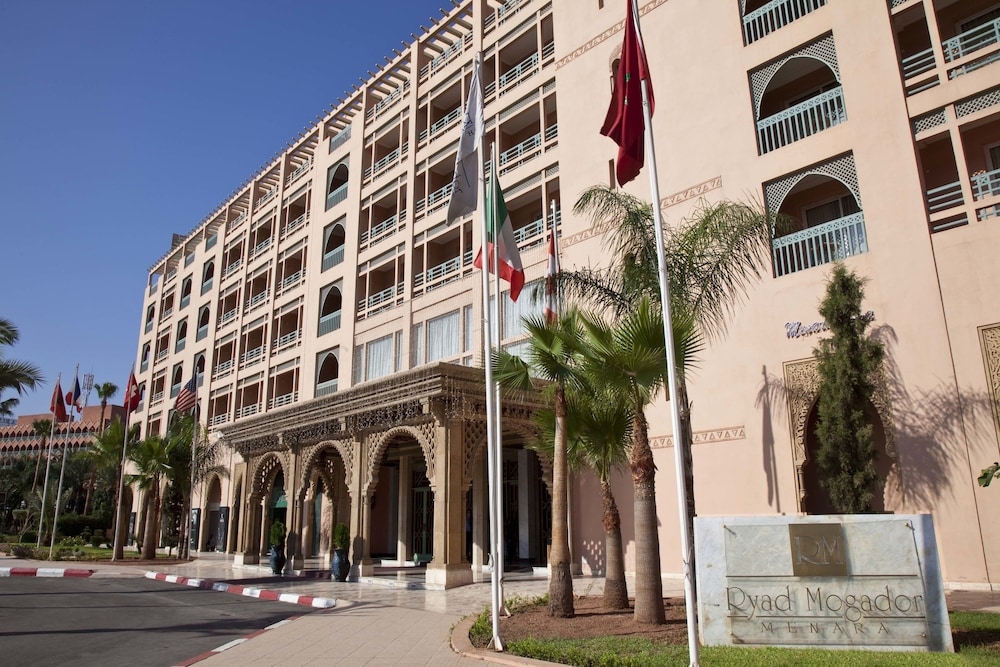 숙박 시설의 전망