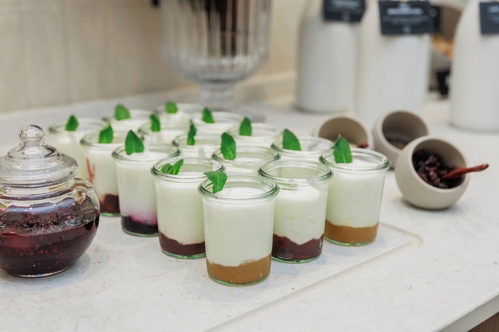 뷔페 아침 식사