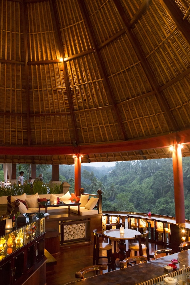 바(숙박 시설 내)