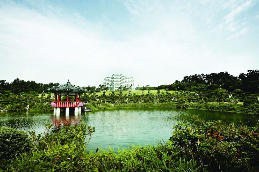 숙박 시설의 전망