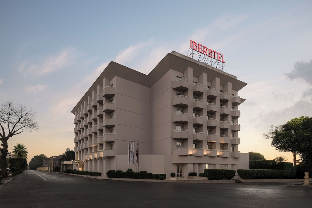 숙박 시설 정면