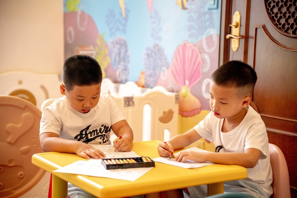 어린이 놀이 공간 - 실내