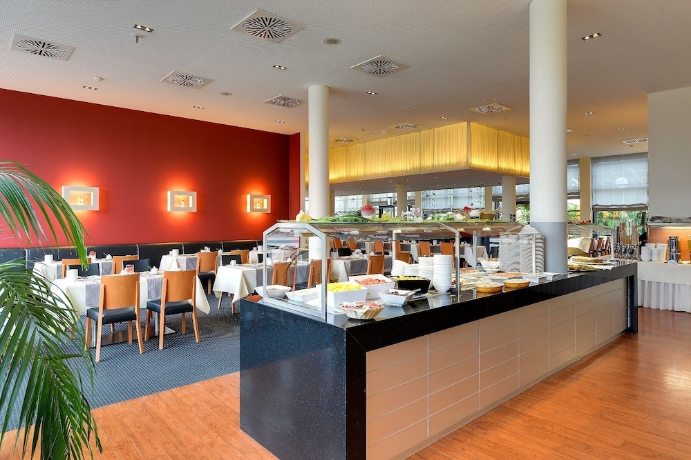 뷔페 아침 식사