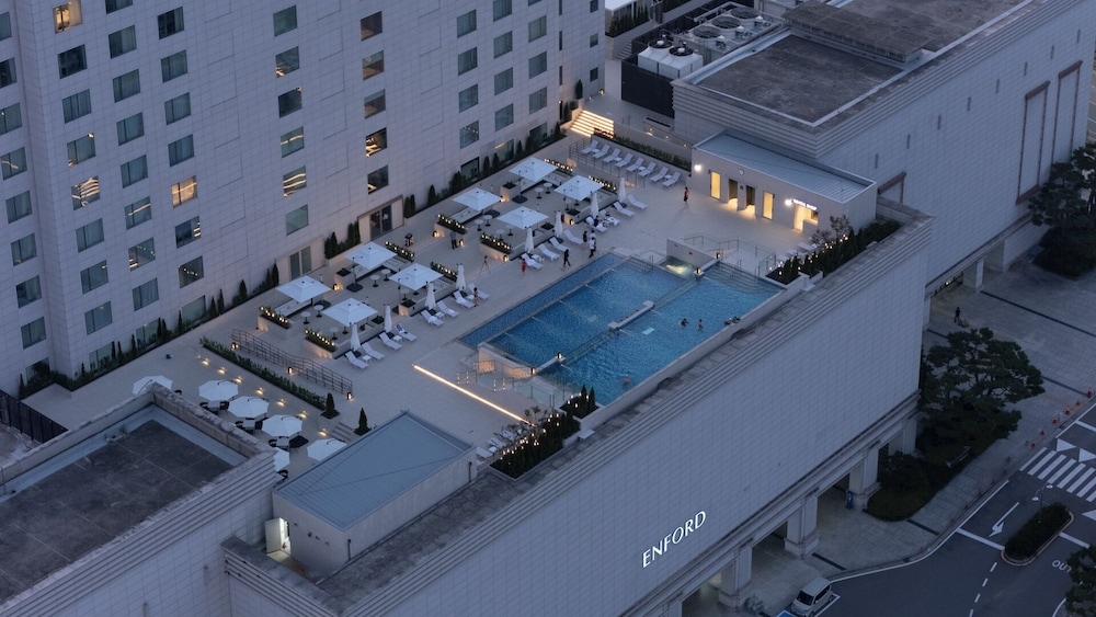 숙박 시설 정면