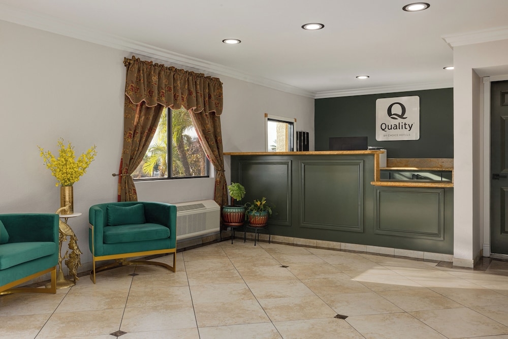 체크인/체크아웃 키오스크