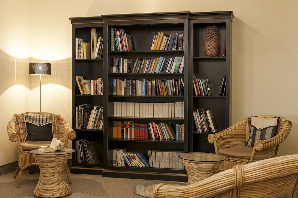 로비 좌석 공간