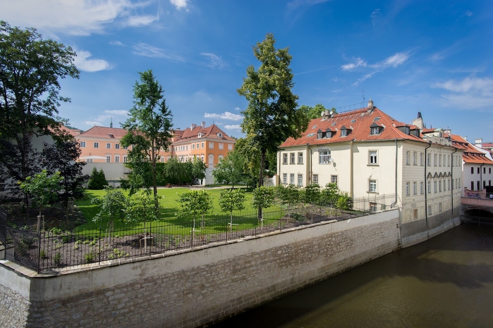 숙박 시설의 전망