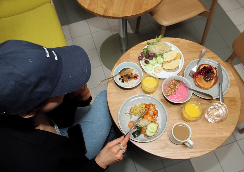 뷔페 아침 식사