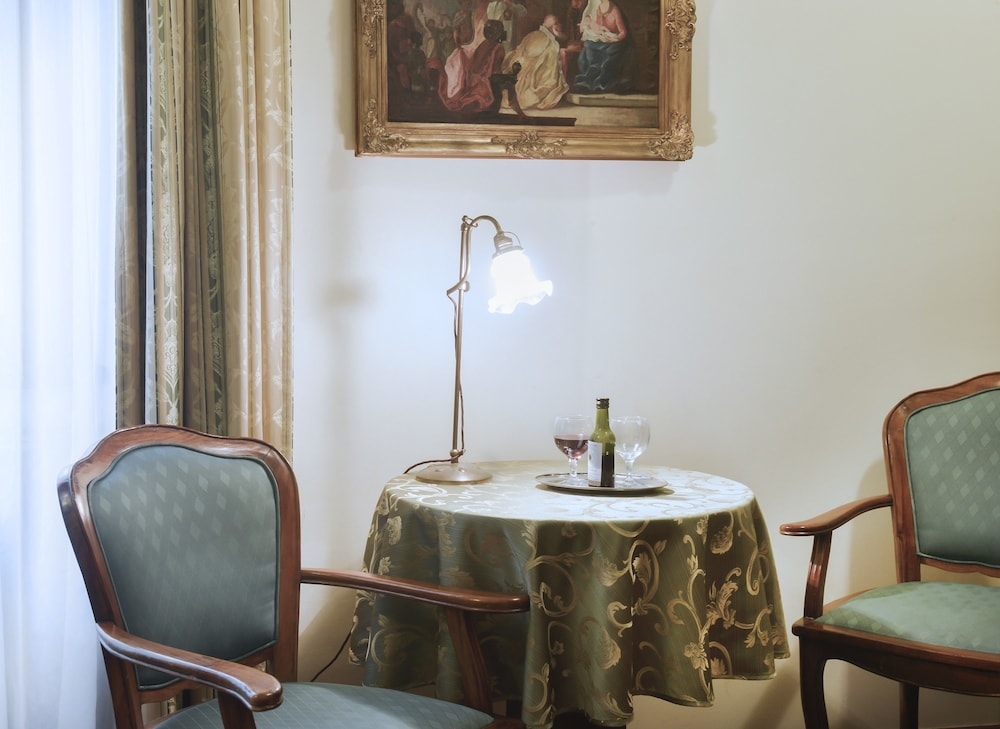 숙박 시설 내 편의 시설/서비스