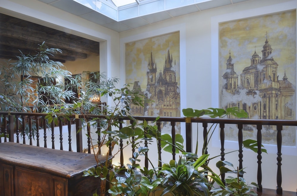 로비 좌석 공간