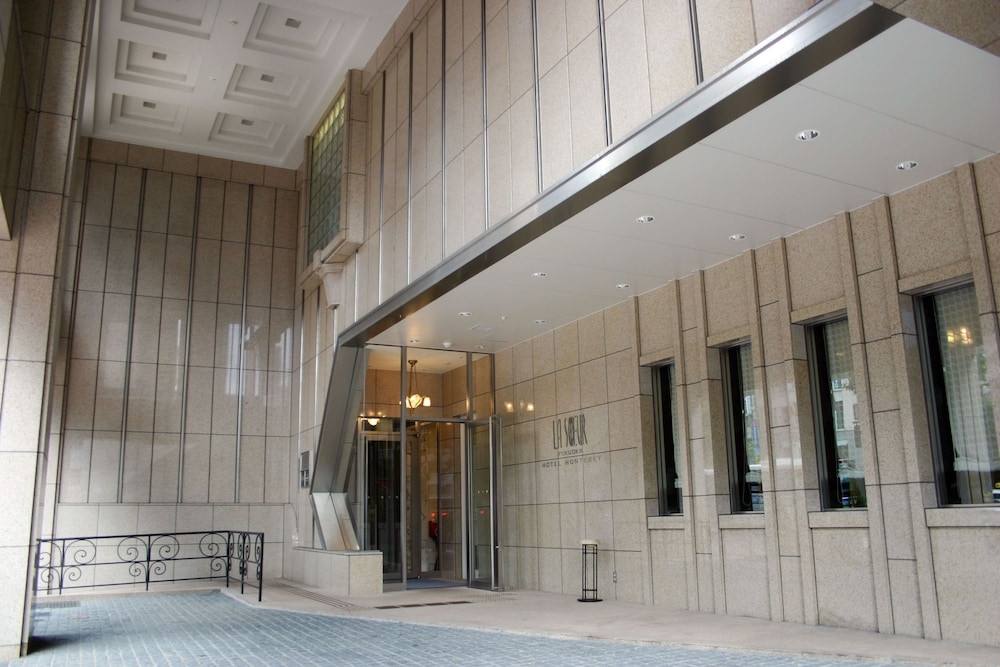 숙박 시설 입구