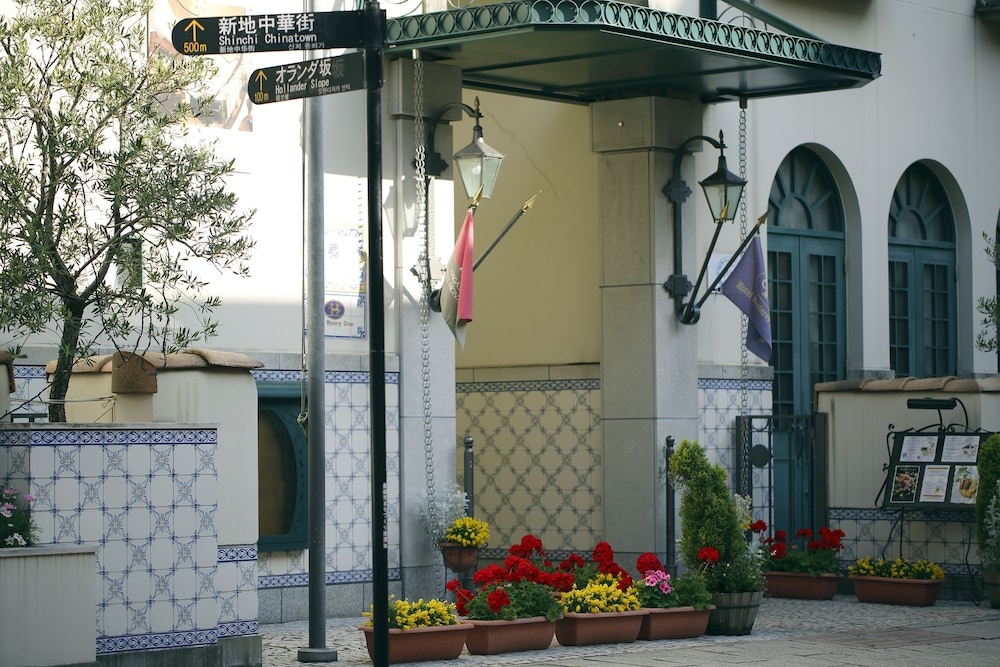 숙박 시설 입구