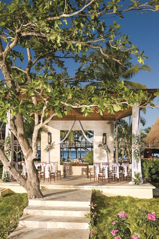 야외 결혼식 공간