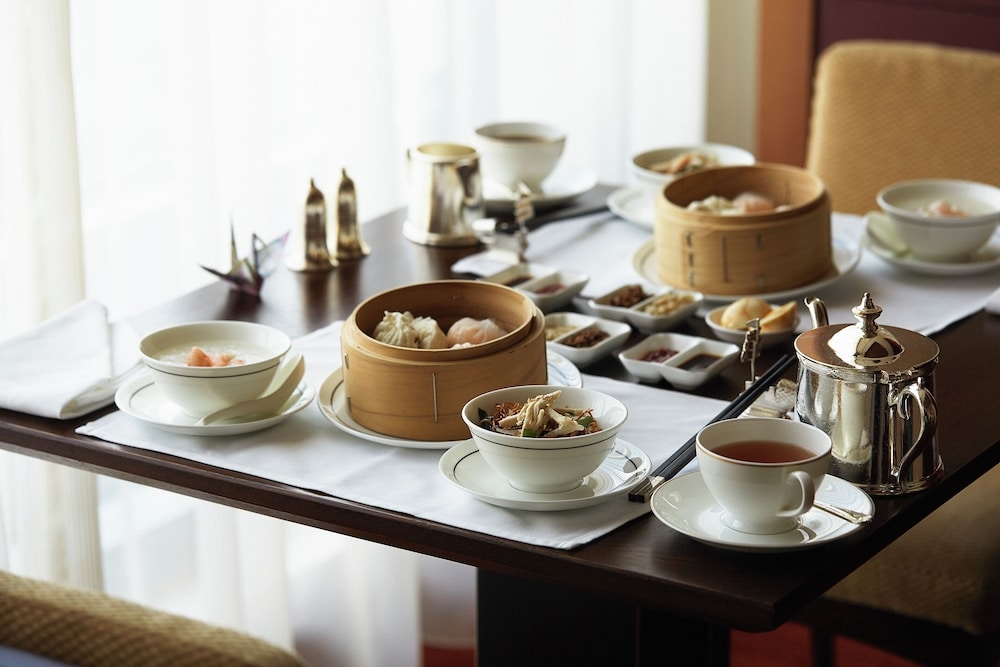 객실 내 식사 공간