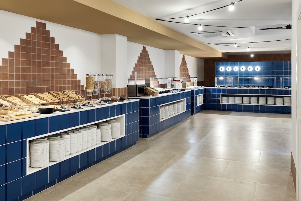 뷔페 아침 식사