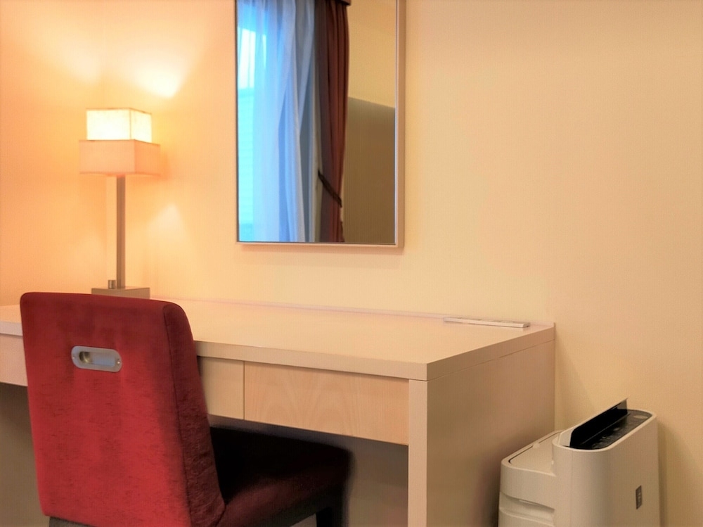 객실 내 식사 공간