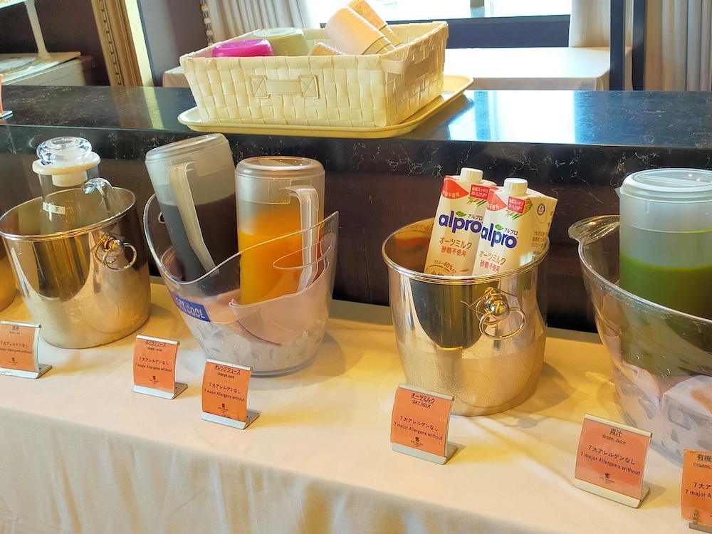 뷔페 아침 식사