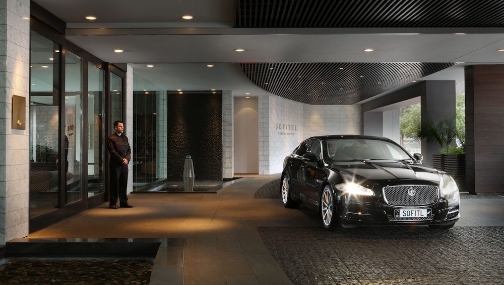 숙박 시설 입구