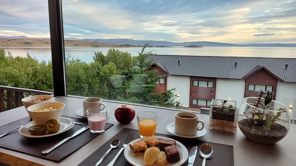 뷔페 아침 식사