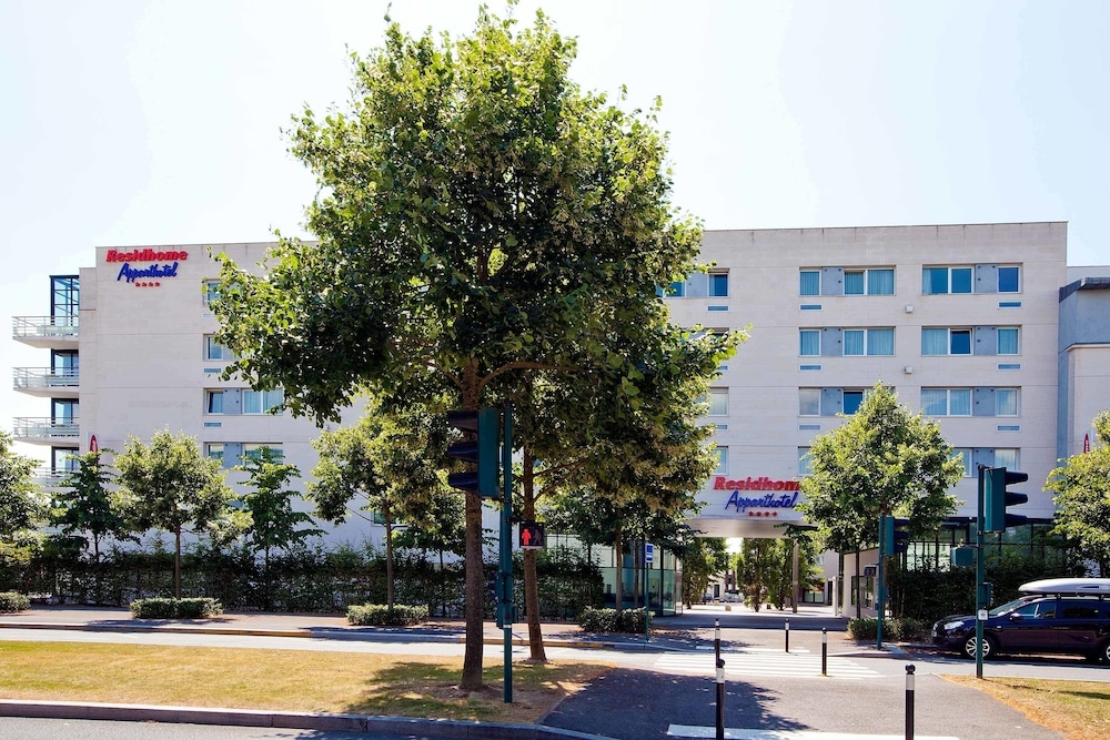 숙박 시설 정면