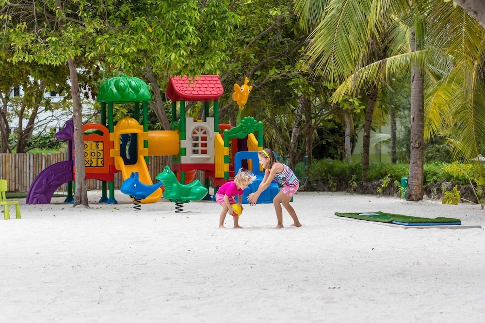 어린이 놀이 공간 - 야외